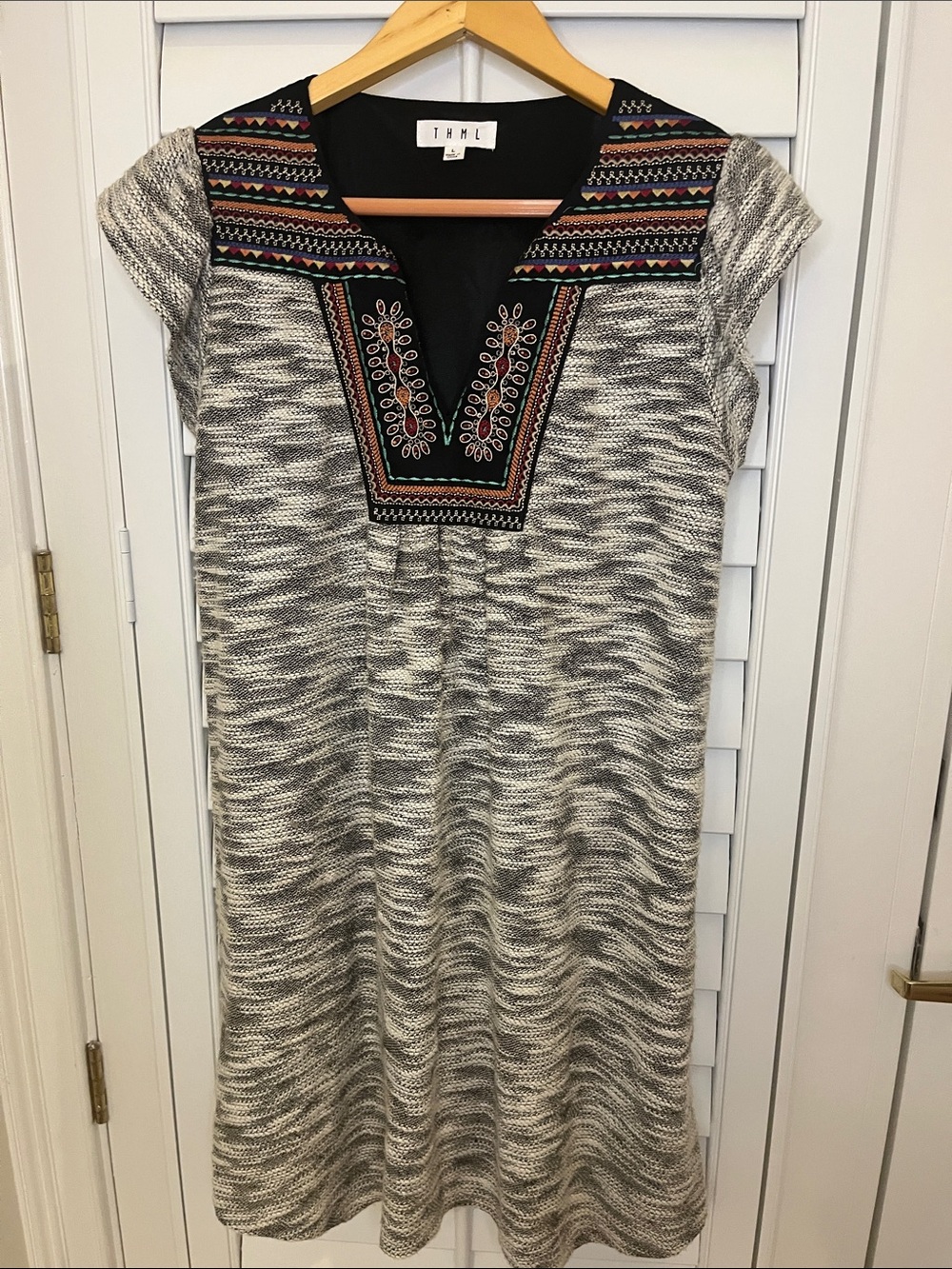 THML Gray & Black Knit Soft Midi Lined Dress with Embroidered Yoke L